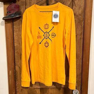 NWT Life is Good shirt